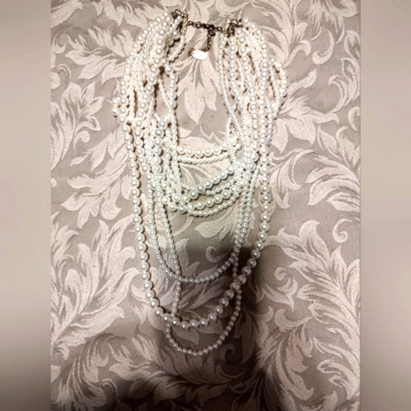 🌹 Exquisite Draping Creamy Ivory Pearl Statement Necklace - Picture 3 of 12